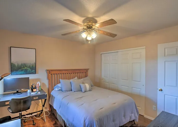 Forest-view Retreat In Payson, Close To Hiking! Payson